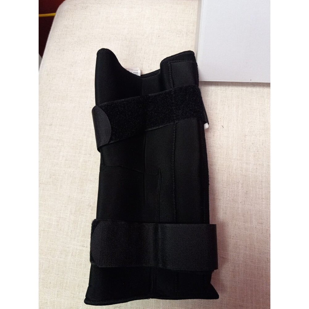 NEW....Breg Black Hinged Knee Sleeve Circle Buttress 1/8 in Brace Adult Medium - Picture 3 of 5